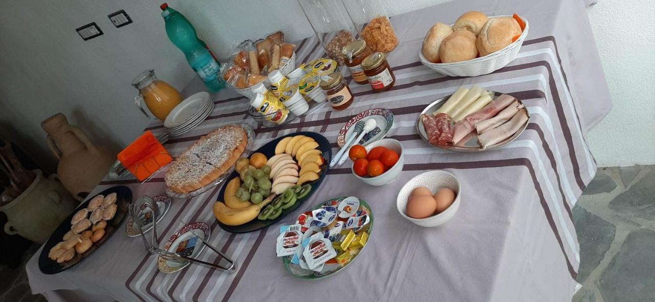 La Vecchia Dimora Bed & Breakfast Marrùbiu Eksteriør bilde
